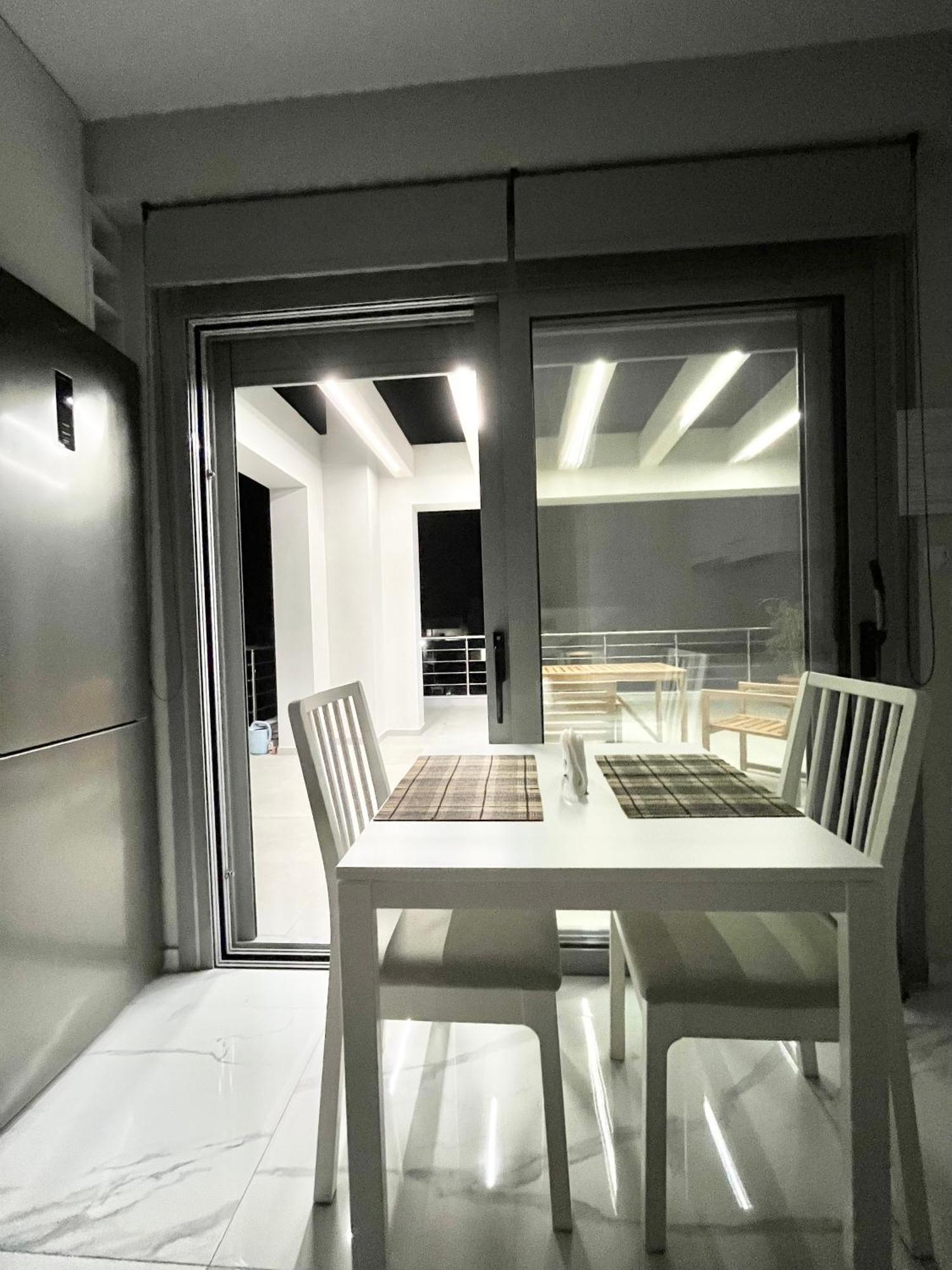 Blueline Apartment 2 路特奇 外观 照片